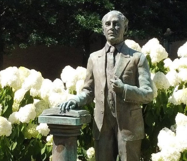 outdoor statue of Charles Knight