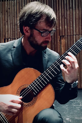 Performer at the Guitar Festival at UA